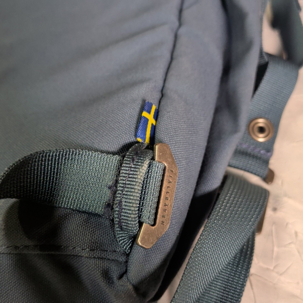 Fjallraven Foldsack No.2 Messenger Bag Cross Body Blue G-1000 Travel Work - Picture 4 of 13